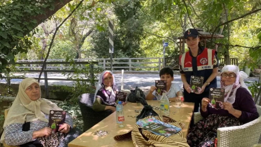 Köşk’te jandarma orman yangınlarına karşı vatandaşları uyardı