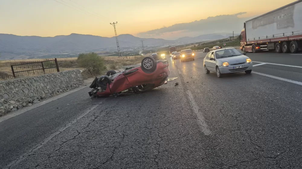 Malatya'da trafik kazası! Sürücü yaralandı