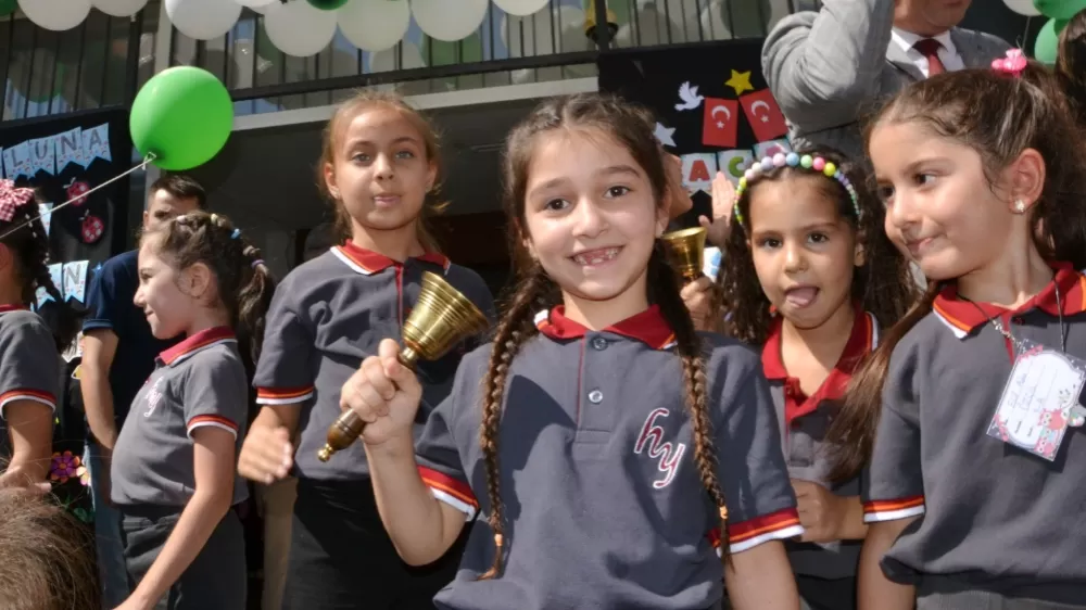 Manisa'da eğitim yılı fidan dikimiyle başladı