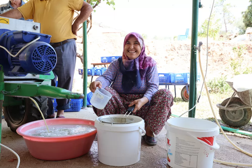 Çizmeler rafa kalktı pekmez üretimi kolaylaştı
