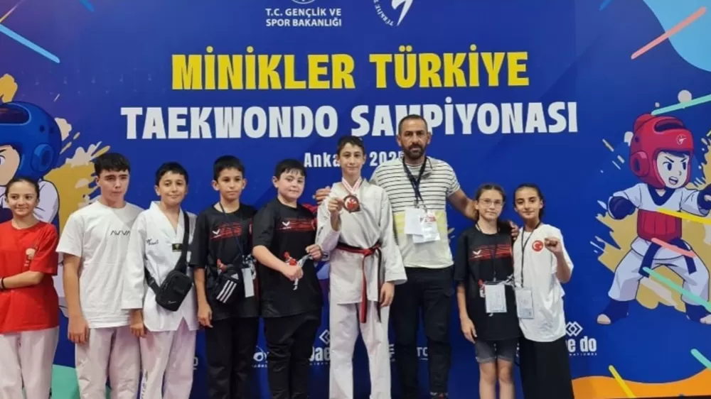 Minik taekwondocular Ankara’dan dereceyle döndü