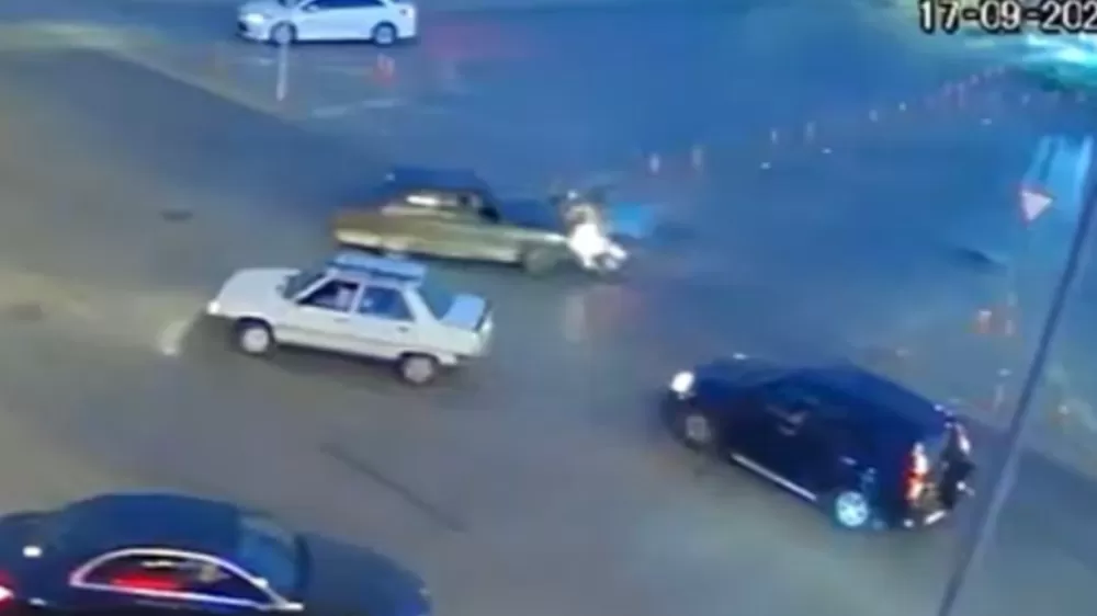 Motosikletlilerin belalısı olan kavşakta kazalar bitmiyor