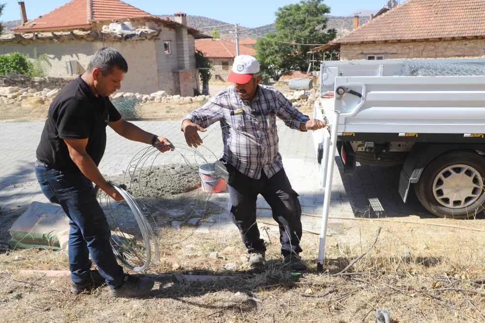 Korkuteli’nin parkları baştan aşağı yenileniyor!
