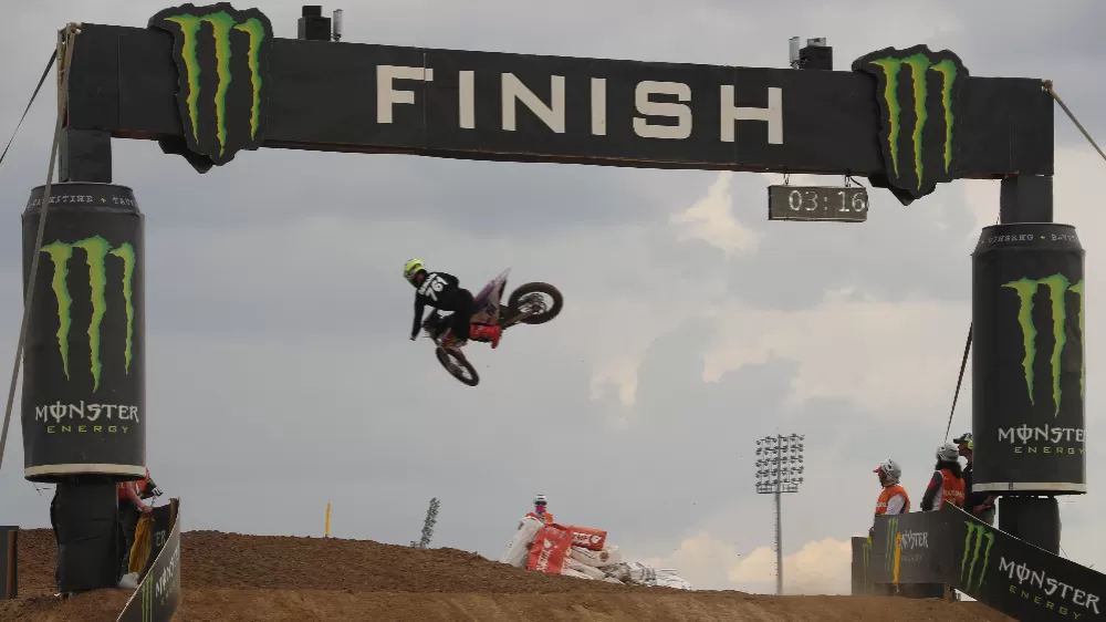 MXGP sıralama yarışları başladı