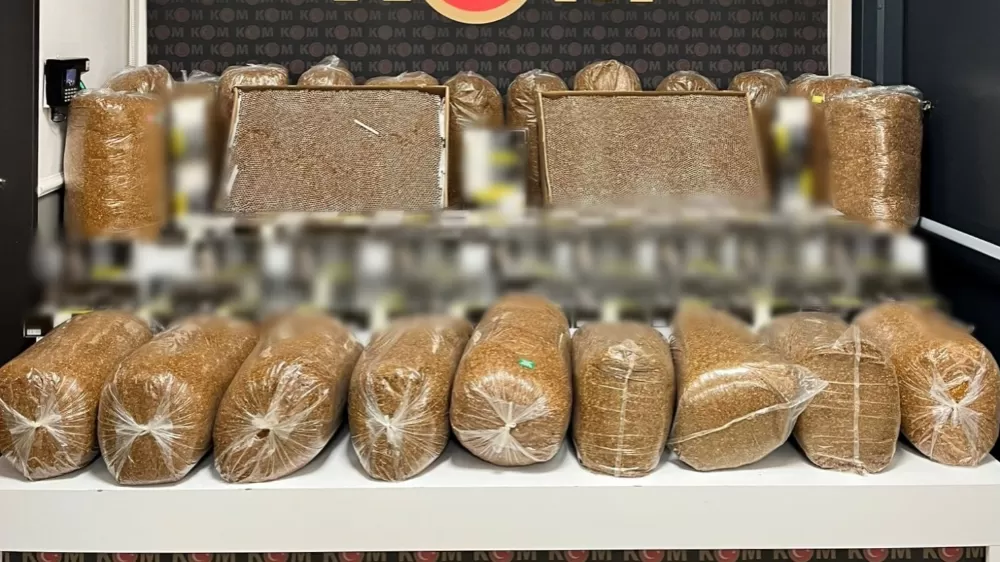 Polis 60 bin adet makaron ele geçirdi