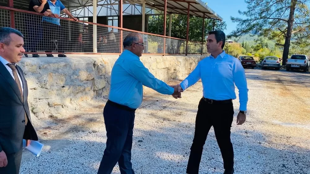 Kaymakam Kuruca, köy ziyaretlerini sürdürüyor Kızıllı'da vatandaşla buluştu