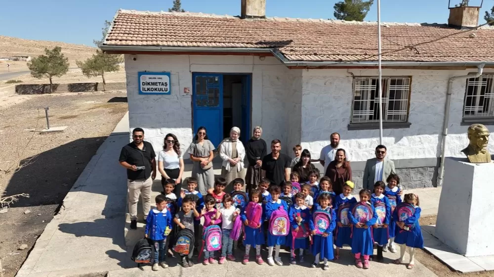 Suriye sınırının sıfır noktasında eğitime destek