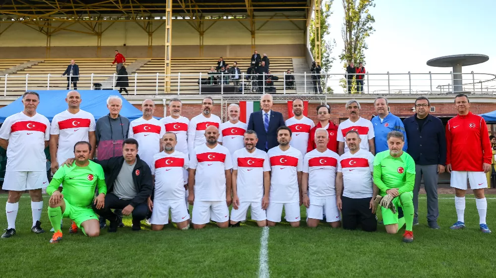  TBMM Başkanı Kurtulmuş, Türkiye ve Macaristan parlamenterleri arasındaki dostluk maçını izledi