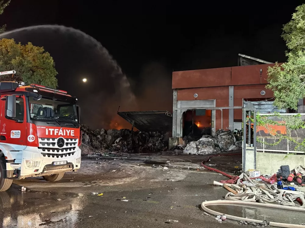 Kayseri'deki Fabrika yangınında 9 saat geride kaldı