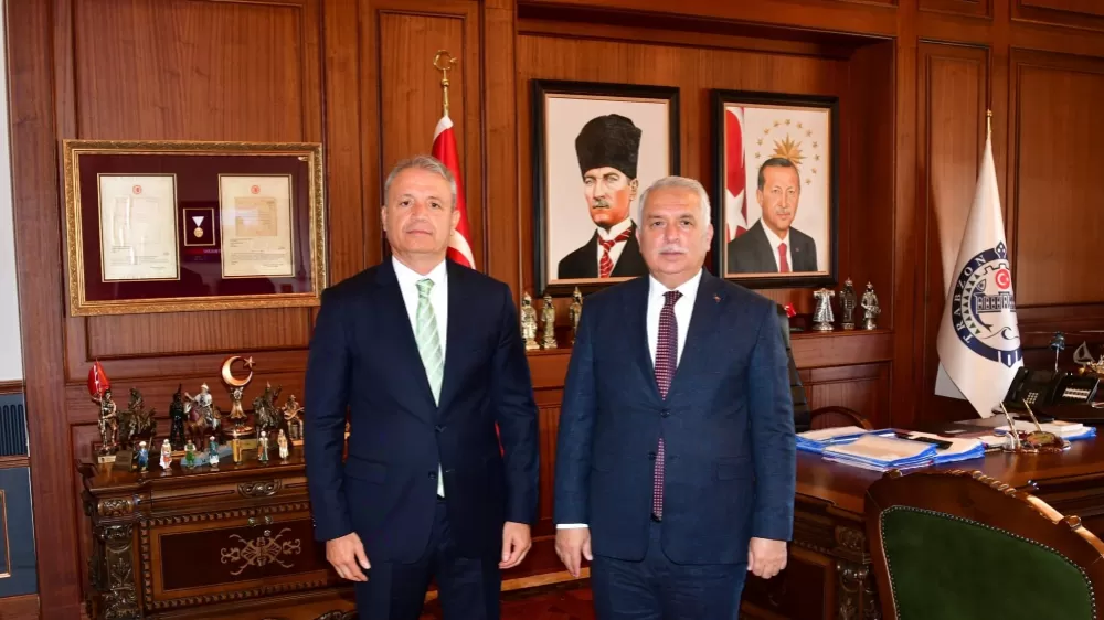 Trabzon'un yeni Emniyet Müdürü Loğoğlu'ndan Vali Yıldırım'a ziyaret