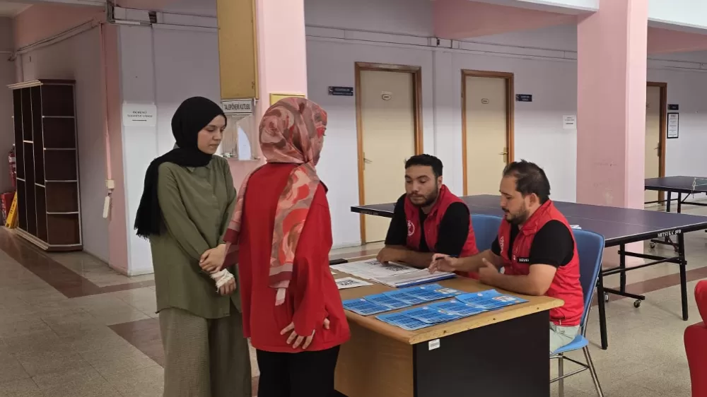 Üniversite öğrencilerine Kötekli Gençlik Merkezi tanıtıldı