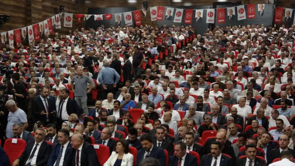 Van'da Konuşan   MHP Genel Başkan Yardımcısı Durmaz: "Terörsüz Türkiye hedefinin hiçbir yerinde terör örgütüyle pazarlık yoktur"