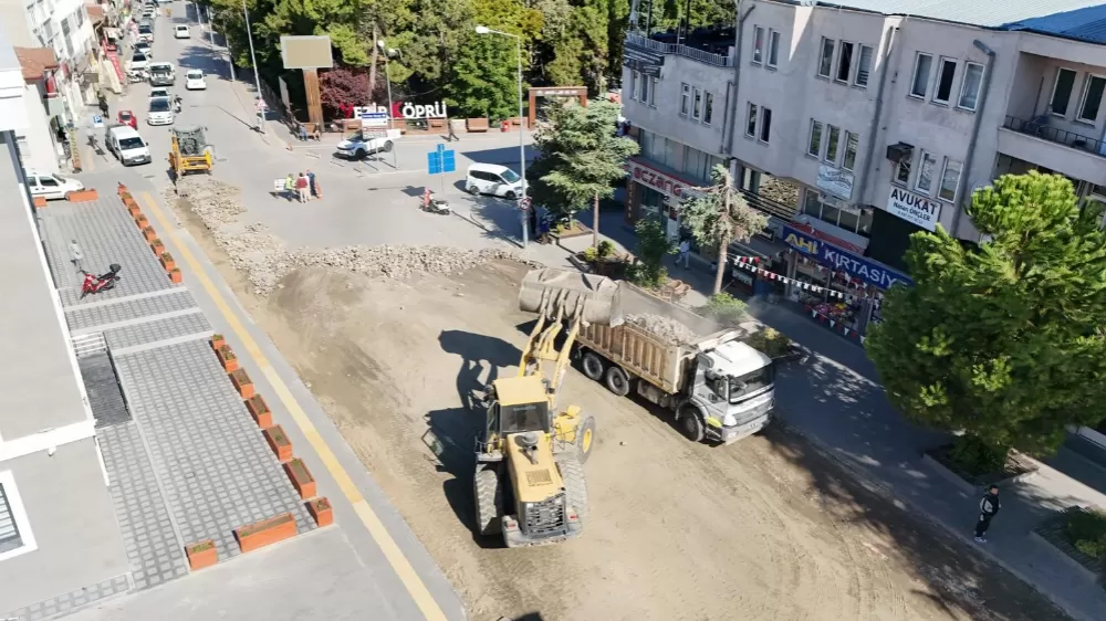 Vezirköprü'de yol yenileme çalışmaları başladı