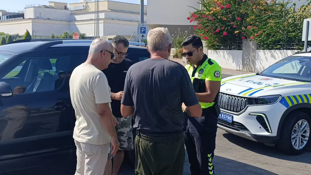 Manavgat’ta imza krizi! Belçikalı turist dakikalarca kaçtı, sonunda pes etti
