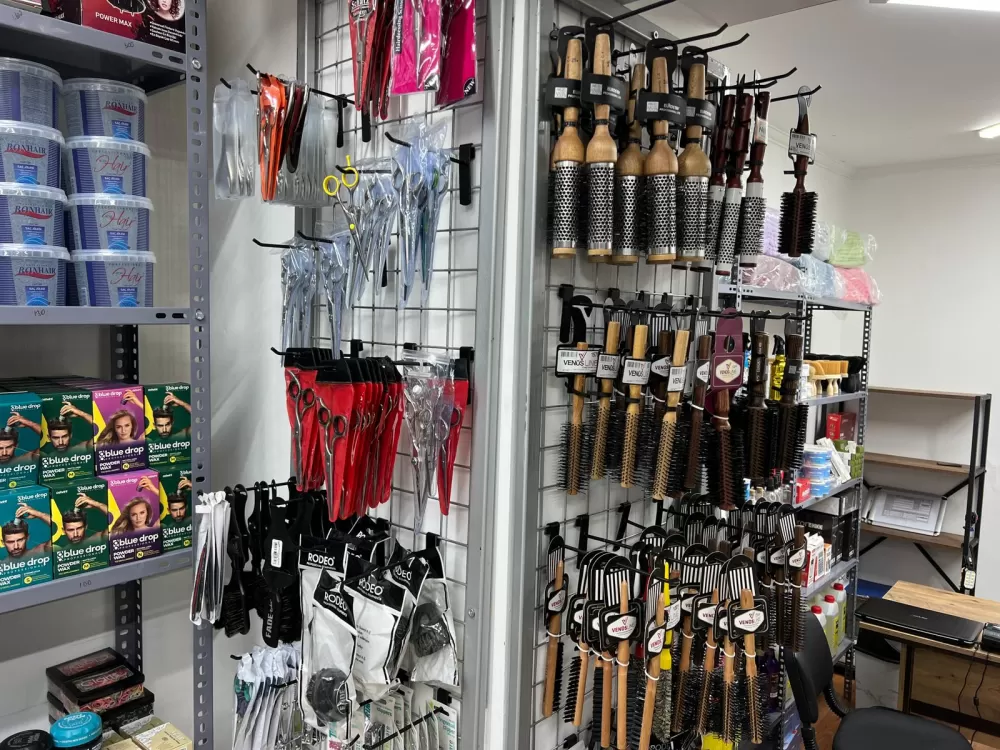 Bucak’ta bir ilk Perakende ve toptan satış Dolgun Kozmetik hizmetinizde