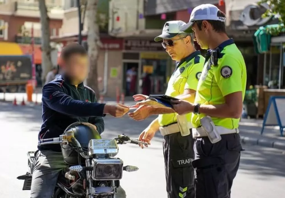 Isparta'da motosiklet denetiminde 80 sürücüye idari para cezası uygulandı