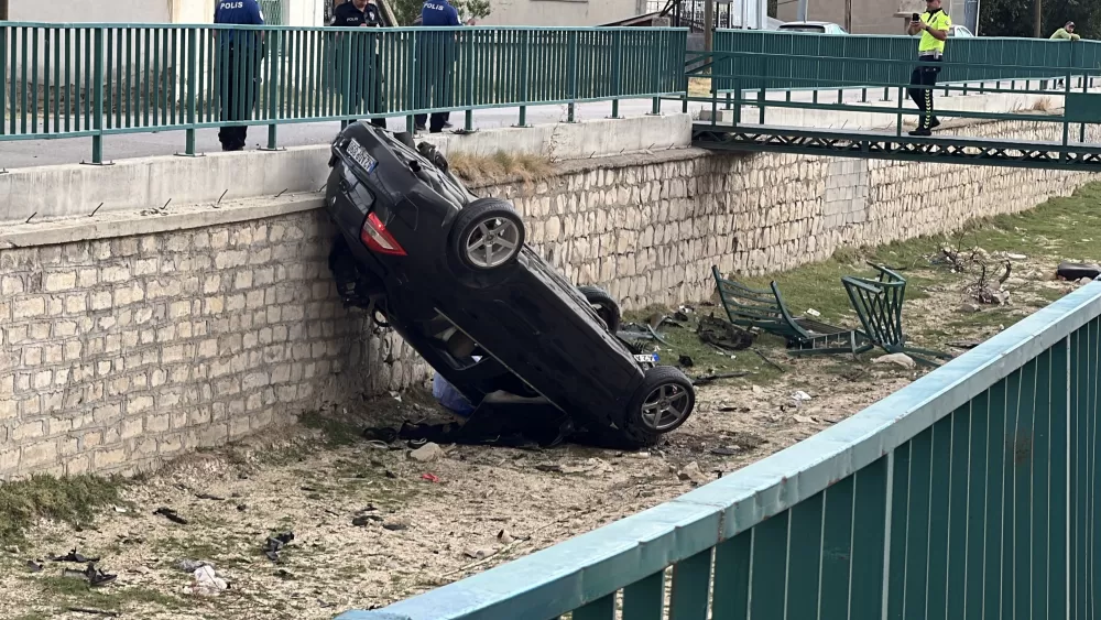 Konya'daki Kazada otomobildeki genç kız hayatını kaybetti, sürücü yaralandı