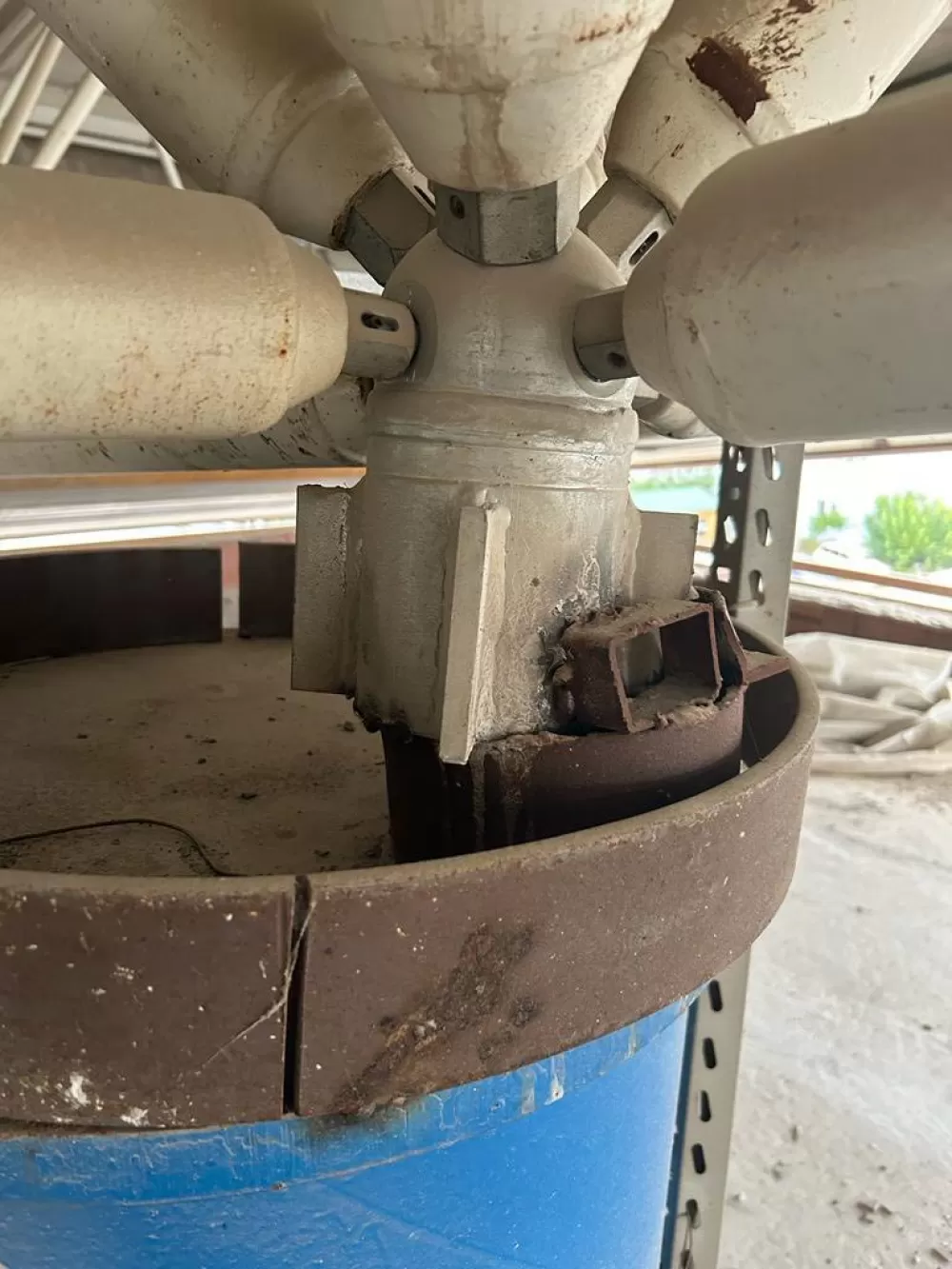 Gölhisar’da şakır şakır akan pazaryeri krizi! Başkan Sertbaş soruları sıraladı