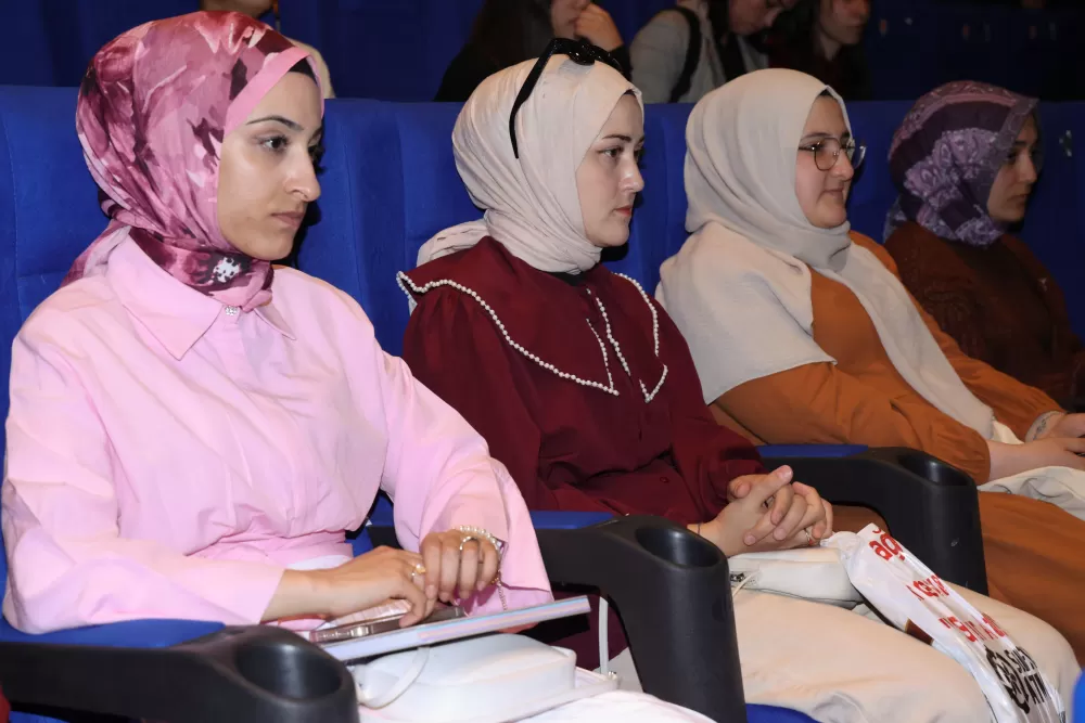 MAKÜ’de ilk ders Gazze