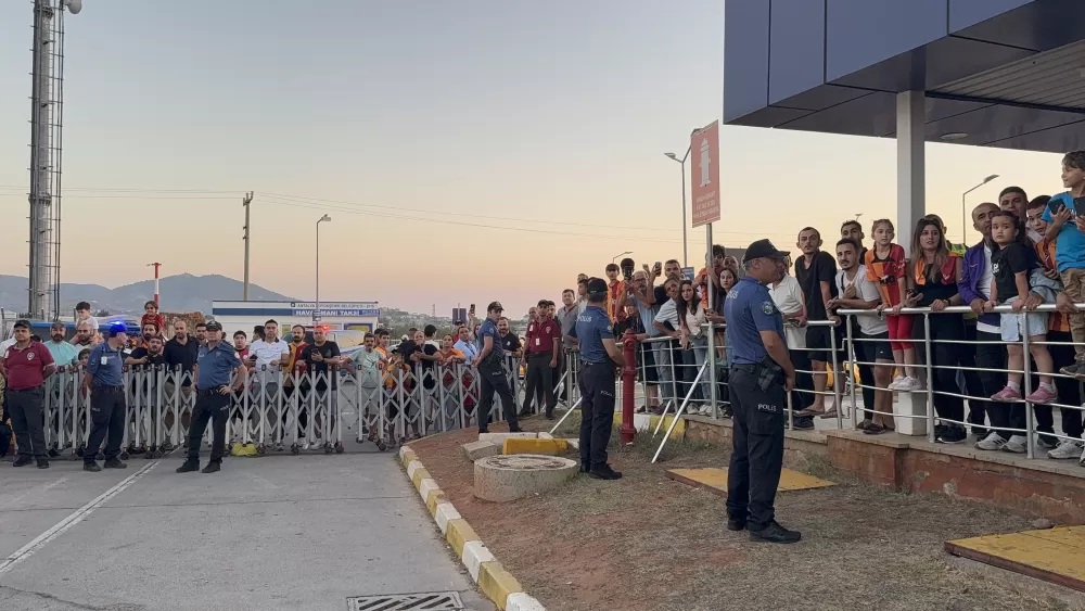 Galatasaray Futbol takımı , Alanyaspor maçı için Antalya Alanya 'da