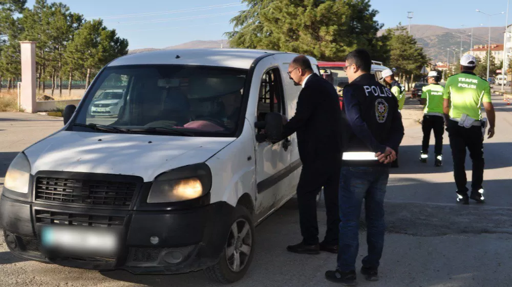 Yalvaç’ta motosiklet ve servis araçlarına yönelik denetimde 392 bin 279 TL para cezası kesildi