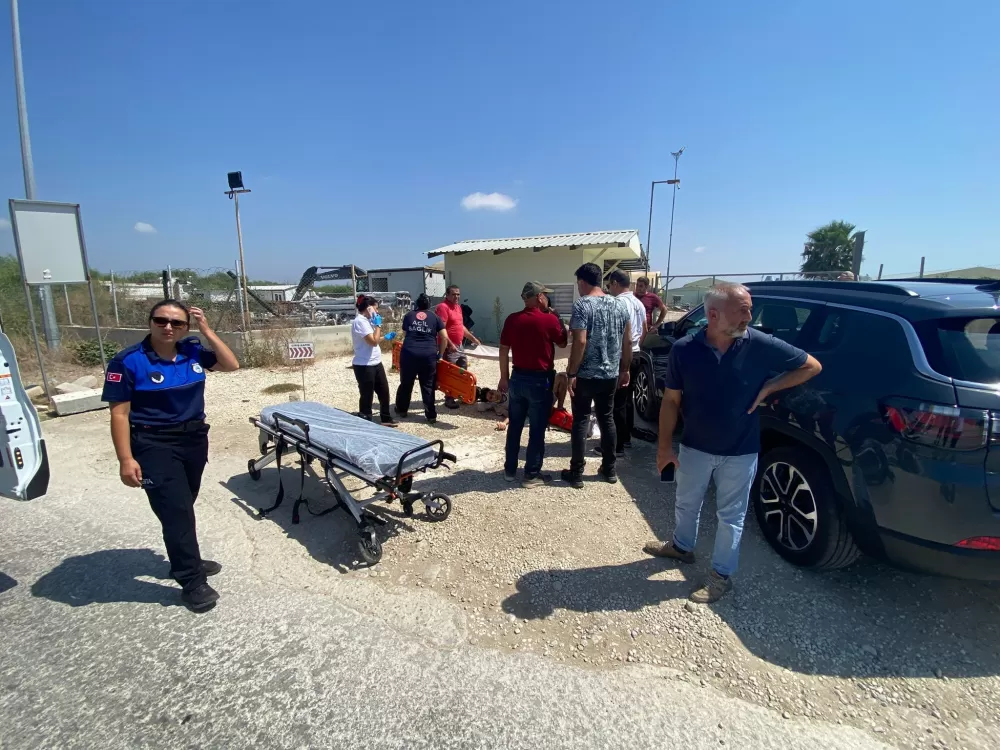 Antalya'da cip ile motosiklet çarpıştı 1 yaralı