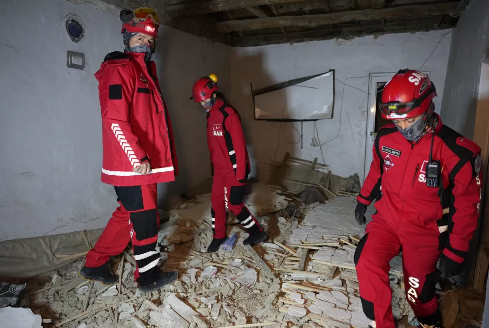 Düğün hazırlığı sırasında tavanı çöken evde yaralanan 6 kişiden 5’i taburcu edildi