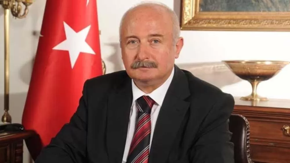 7 yıl Antalya Valiliği Yapan Alaaddin Yüksel Hayatını kaybetti