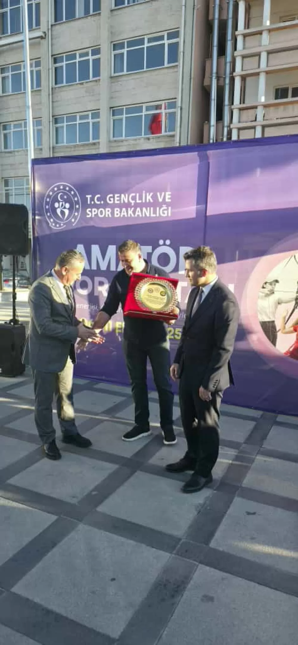 Burdur’da amatör spor haftası coşkusu Yılın En’leri belli oldu!