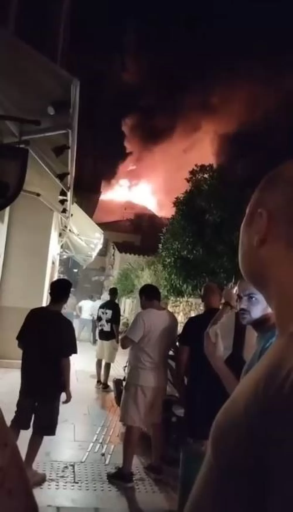 Kaleiçi’nde 2 kişinin öldüğü otel yangını davasında bilirkişi raporu beklenecek