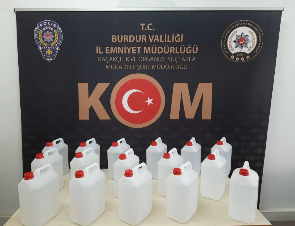 Burdur’da bir ayda yüz binlerce kaçak ürün ele geçirildi