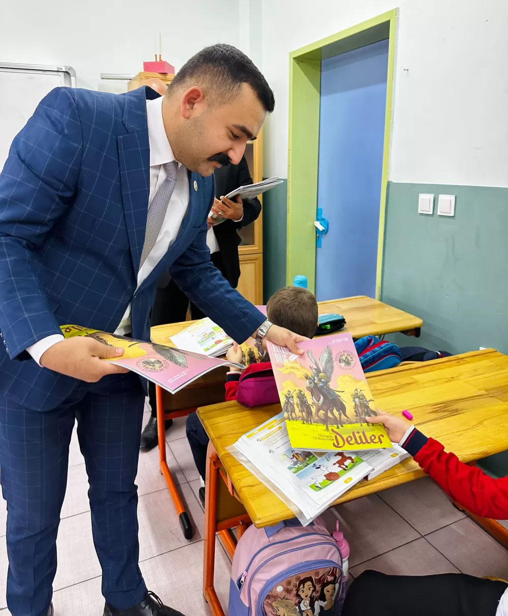 Kutadgu Bilig Dergisi ile kültürel bilinç gelişiyor Burdur Ülkü Ocakları’ndan anlamlı hediye