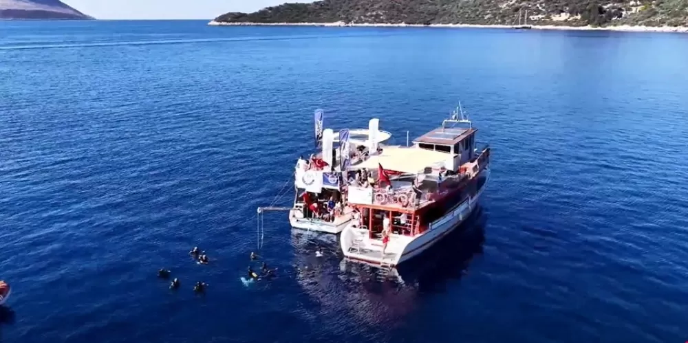 Şahika Ercümen 'Cumhuriyet' ve 'Gazze' için dünya rekoru kırdı