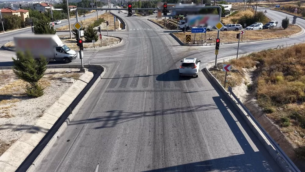 Burdur’da drone destekli trafik denetimi! 15 sürücüye ceza