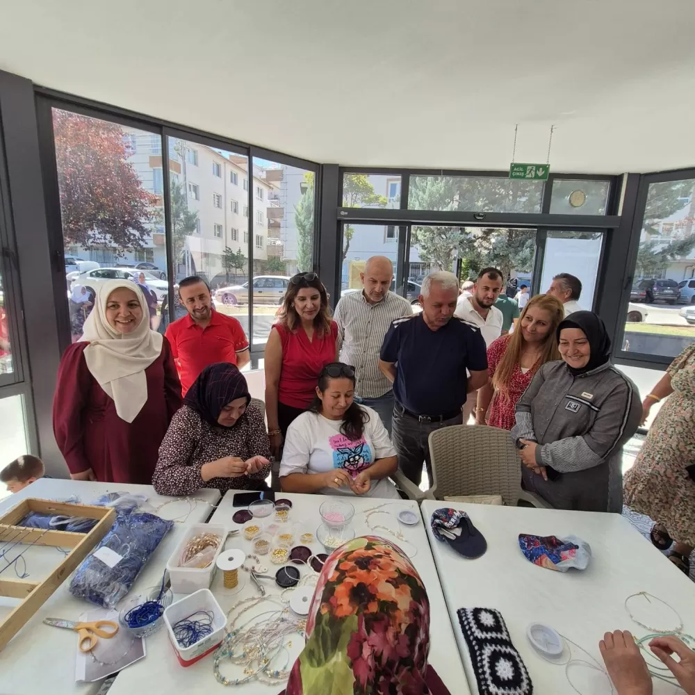 Mamak'ta “Biz Üreten Eller Atölyesi” 5 yılda 500 kadına ulaştı.
