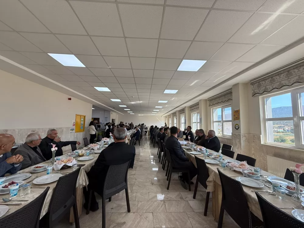 Bucak’ta Muhtarlar Günü kutlandı Kaymakam Kuruca muhtarlarla buluştu