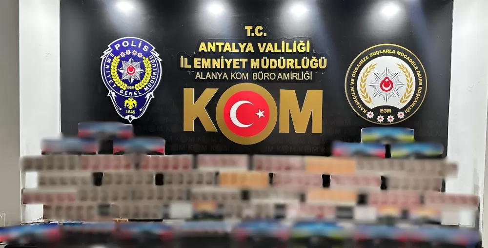 Antalya'da çok sayıda kaçak ürün ele geçirildi