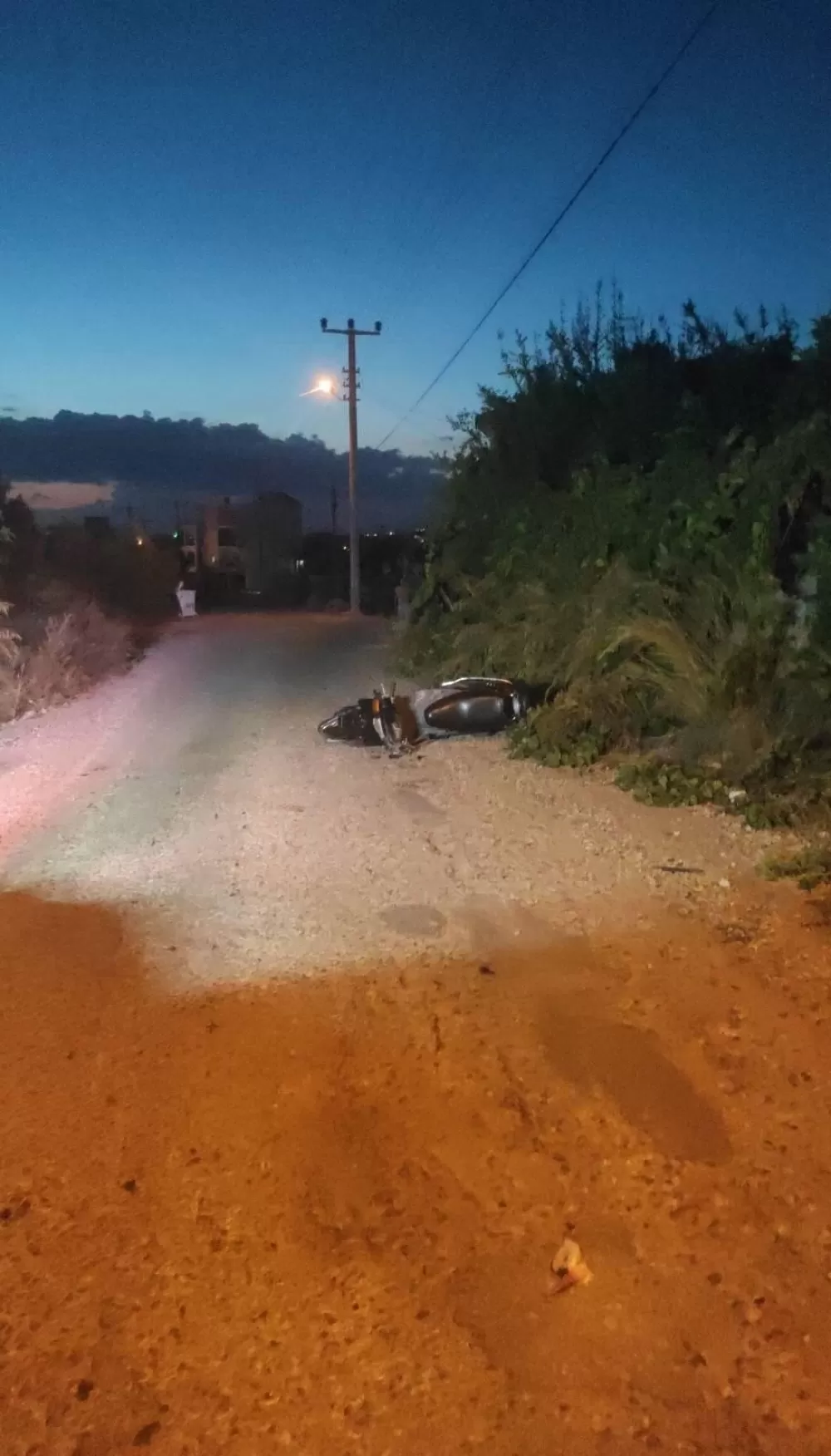 Manavgat'ta devrilen motosikletin 11 yaşındaki sürücüsü yaralandı