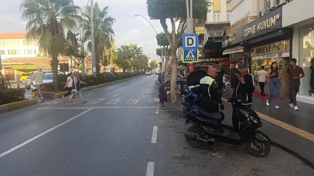 Antalya'da yayaya yol veren otomobile arkadan çaptı 41 bin 163 TL ceza yedi