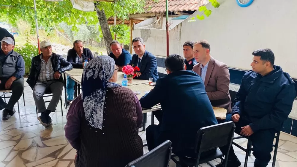 Kaymakam Kuruca, köy ziyaretlerini sürdürüyor Kestel'de vatandaşla buluştu