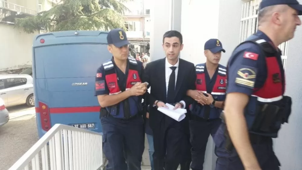 Belediye başkanının yolsuzluk davasında karar çıktı eski başkan Özmen'e 4 ayrı suçtan 23 yıl 11 ay 15 gün hapis