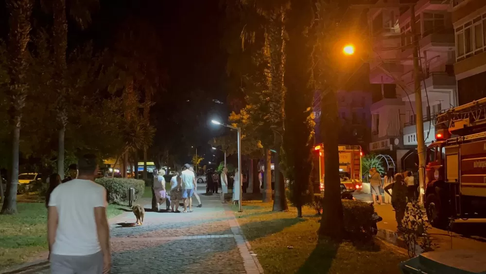 Alanya'da 5 katlı binada yangın1 kişi hayatını kaybetti