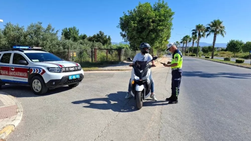 Antalya'da jandarmadan motosiklet denetimi