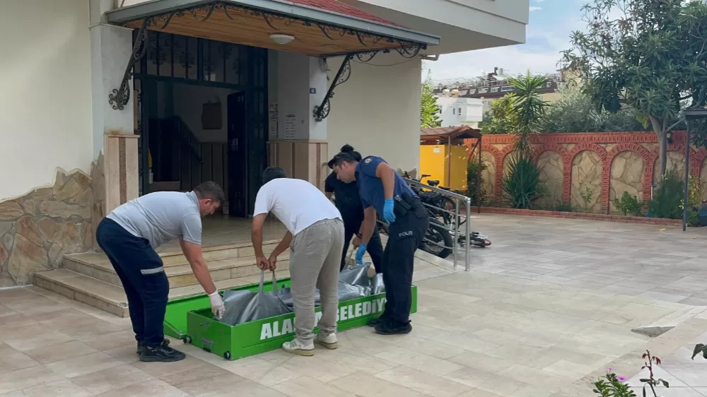 Antalya'da yabancı uyruklu adam evinde ölü bulundu