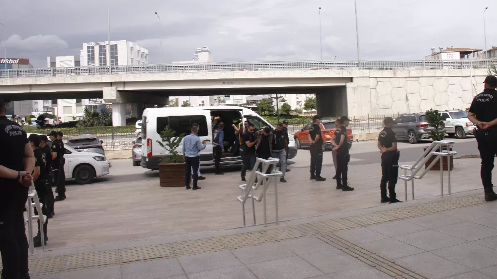 Antalya Serik'te iki kişinin öldüğü silahlı kavgadan 6 kişi tutuklandı 