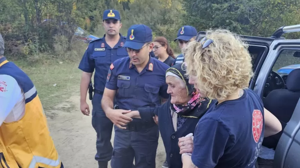 Artvin’de kaybolan Alzheimer hastası yaşlı kadın bulundu