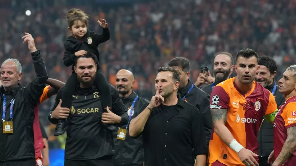 Avrupa Fatihi Galatasaray Teknik Direktörü Okan Buruk "Bir Türk takımının neler yapabileceğini gösterdik"