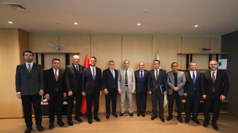 Bakan Bak ve Suriyeli mevkidaşı ile Basketbol Gelişim Merkezi'ni ziyaret etti