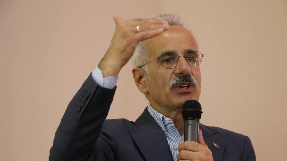 Bakan Uraloğlu Antalya'da ulaştırma yatırımlarını anlattı