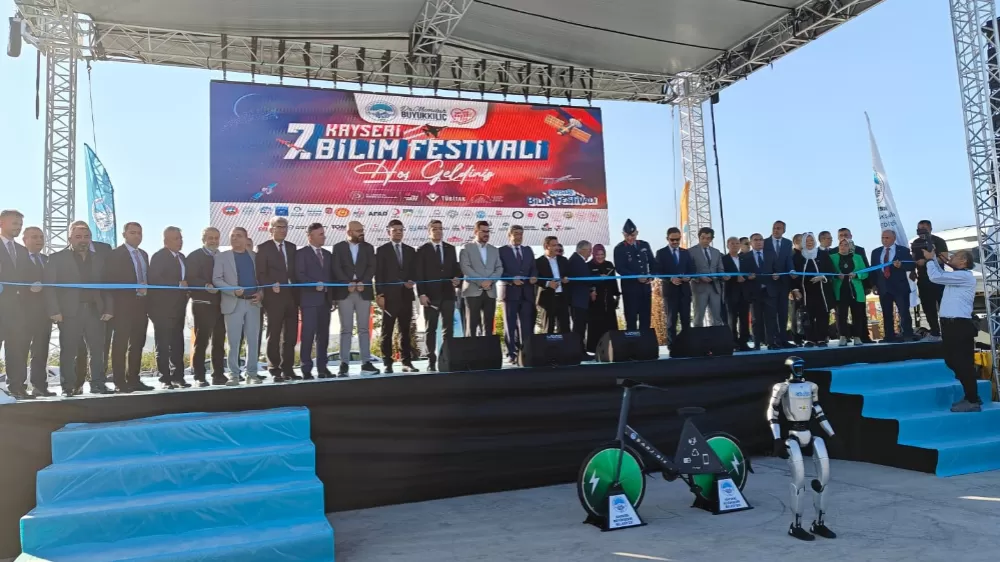 Başkan Büyükkılıç, 7'inci Kayseri Bilim Festivali'nin açılışını yaptı
